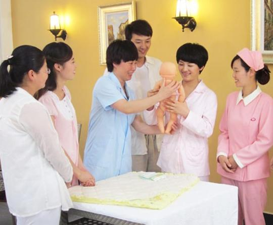 抱孩子的方法